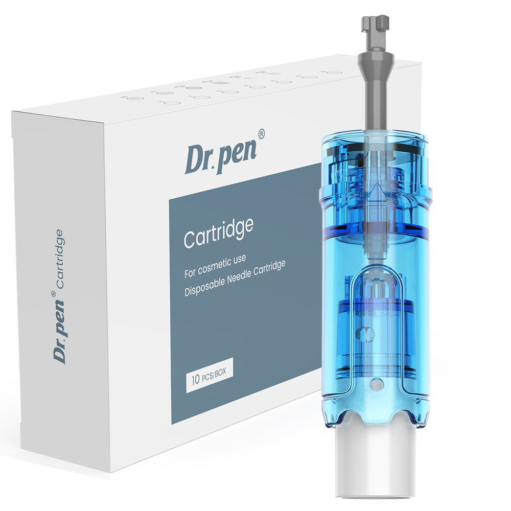 Nålepatron til Dr. Pen M9 og M8 Max ved siden av en eske merket med 10 stk. per eske